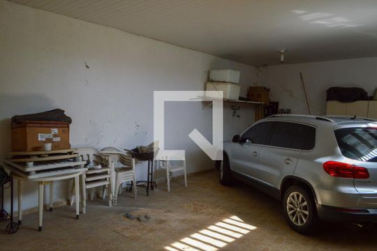 Garagem de casa à venda com 4 quartos, 339m² em Taquara, Rio de Janeiro