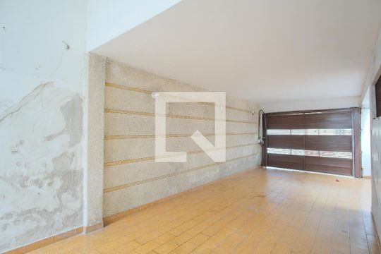 Garagem de casa à venda com 4 quartos, 200m² em Vila Mafra, São Paulo
