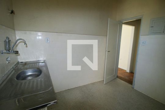 Cozinha de apartamento para alugar com 2 quartos, 54m² em Ramos, Rio de Janeiro