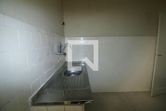 Cozinha de apartamento para alugar com 2 quartos, 54m² em Ramos, Rio de Janeiro