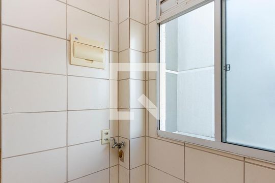 Área de Serviço de apartamento para alugar com 2 quartos, 52m² em Chacaras Reunidas Santa Terezinha, Contagem