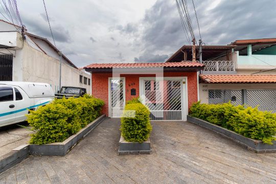 Fachada de casa para alugar com 2 quartos, 149m² em Jardim Nossa Senhora do Carmo, São Paulo