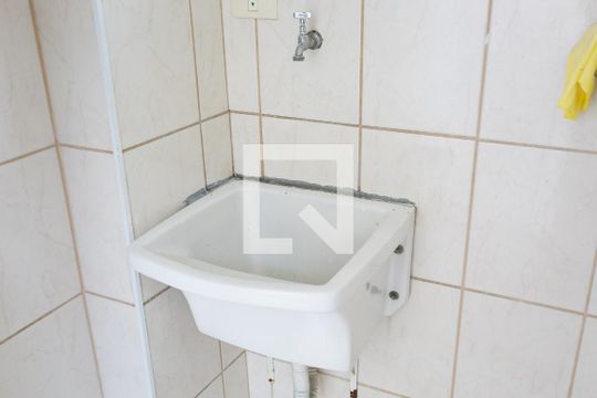 Área de Serviço de casa à venda com 2 quartos, 120m² em Jardim Maria Rosa, Taboão da Serra