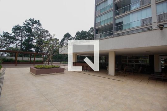 Área comum de kitnet/studio para alugar com 1 quarto, 35m² em Real Parque, São Paulo