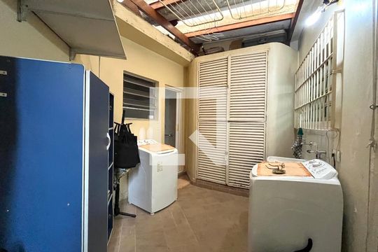 Área de Serviço de casa à venda com 2 quartos, 143m² em Mirandópolis, São Paulo