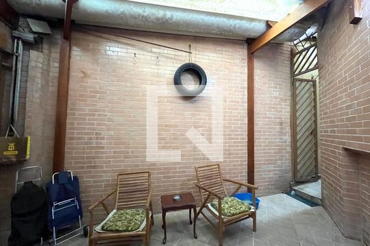 Garagem de casa à venda com 2 quartos, 143m² em Mirandópolis, São Paulo