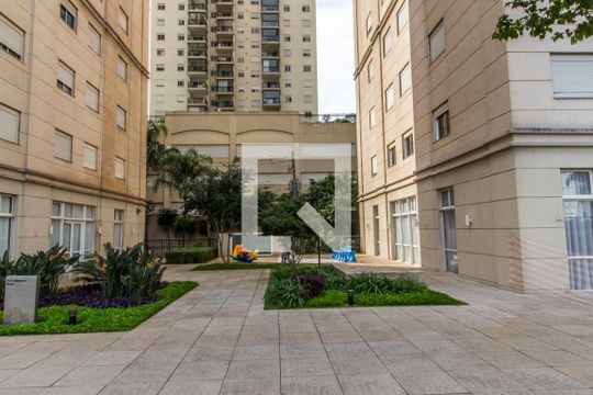 Área comum de apartamento à venda com 3 quartos, 94m² em Jardim Tupanci, Barueri