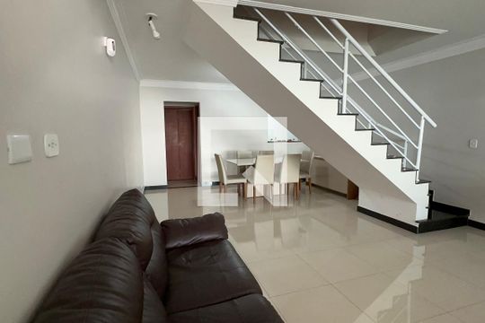 Sala de casa à venda com 3 quartos, 139m² em Vila São José, São Paulo