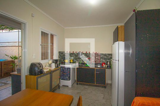 Cozinha de casa à venda com 2 quartos, 80m² em Harmonia, Canoas