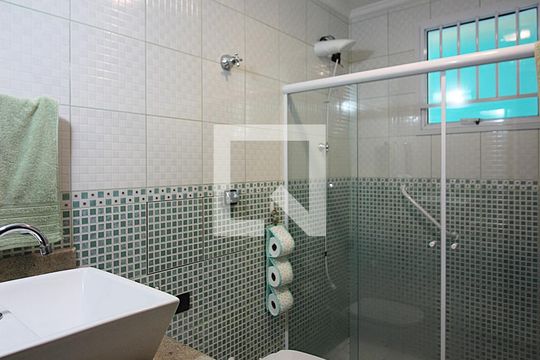 Banheiro Social 2 de casa à venda com 4 quartos, 302m² em Jardim do Mar, São Bernardo do Campo