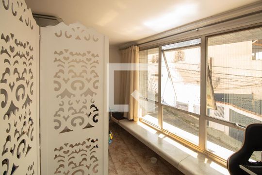 Escritório de casa à venda com 3 quartos, 350m² em Vila Gustavo, São Paulo