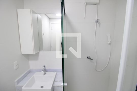 Banheiro de apartamento para alugar com 1 quarto, 22m² em Santana, São Paulo