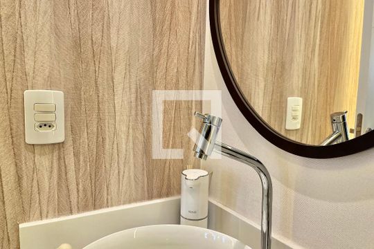 Lavabo de apartamento à venda com 2 quartos, 57m² em Chácara Inglesa, São Paulo