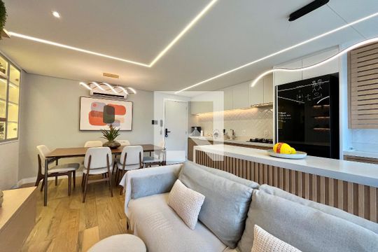 Sala de apartamento à venda com 2 quartos, 57m² em Chácara Inglesa, São Paulo