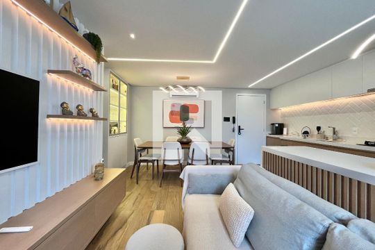 Sala de apartamento à venda com 2 quartos, 57m² em Chácara Inglesa, São Paulo