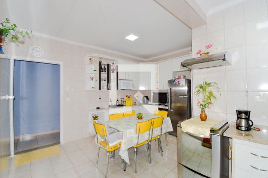 Cozinha de casa à venda com 3 quartos, 220m² em Jardim Vila Galvao, Guarulhos