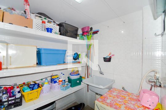 Área de Serviço de casa à venda com 3 quartos, 220m² em Jardim Vila Galvao, Guarulhos