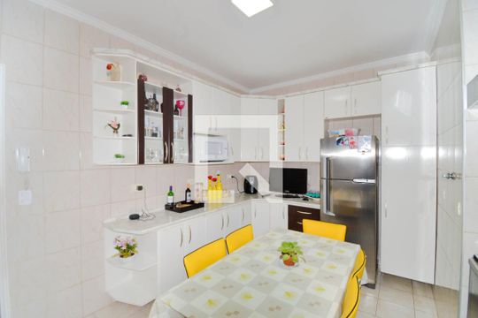 Cozinha de casa à venda com 3 quartos, 220m² em Jardim Vila Galvao, Guarulhos