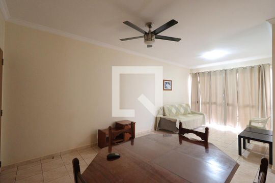 Sala de apartamento para alugar com 2 quartos, 80m² em Centro, Ribeirão Preto