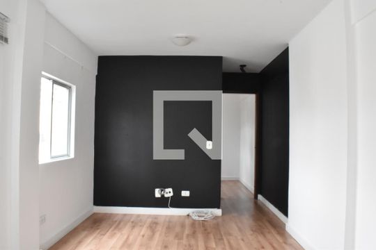 Sala de apartamento para alugar com 1 quarto, 33m² em Centro, Curitiba