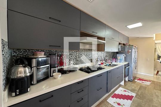 Cozinha de apartamento à venda com 4 quartos, 357m² em Barra da Tijuca, Rio de Janeiro