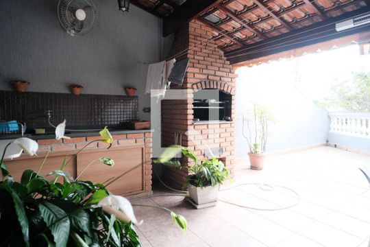 Área comum de casa à venda com 3 quartos, 140m² em Ponte Rasa, São Paulo