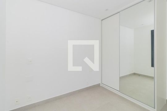 Quarto 1 de apartamento à venda com 1 quarto, 78m² em Cambuci, São Paulo