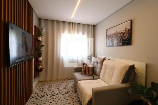 Sala de TV de apartamento à venda com 2 quartos, 57m² em Parque das Nações, Santo André