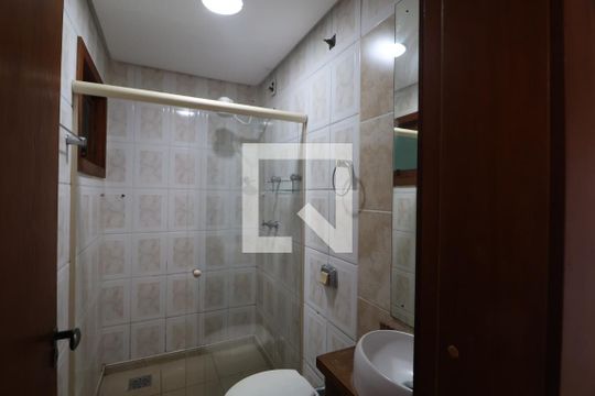 Banheiro de casa para alugar com 5 quartos, 280m² em Estância Velha, Canoas