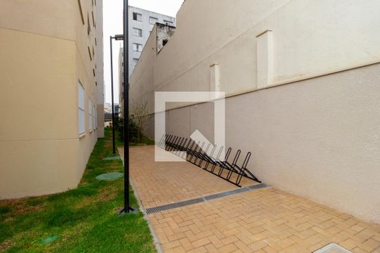 Bicicletário de apartamento para alugar com 1 quarto, 28m² em Brás, São Paulo