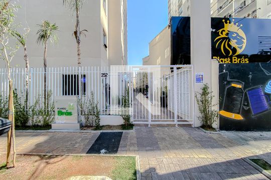 Fachada de apartamento à venda com 2 quartos, 32m² em Brás, São Paulo
