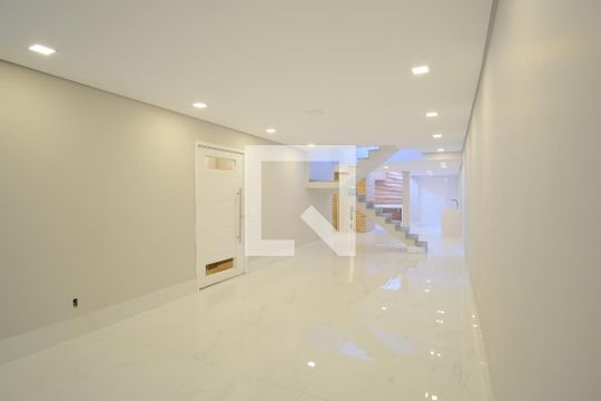 Sala de casa à venda com 4 quartos, 280m² em Vila Matilde, São Paulo