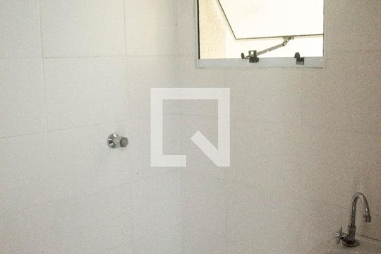 Banheiro de apartamento à venda com 1 quarto, 38m² em Chácara Seis de Outubro, São Paulo