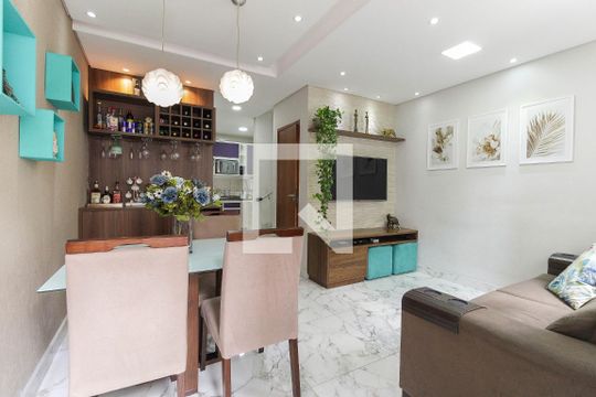 Sala de apartamento à venda com 2 quartos, 62m² em Parque Guarani, São Paulo
