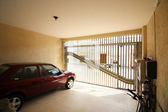 Garagem de casa à venda com 3 quartos, 100m² em Vila Vivaldi, São Bernardo do Campo