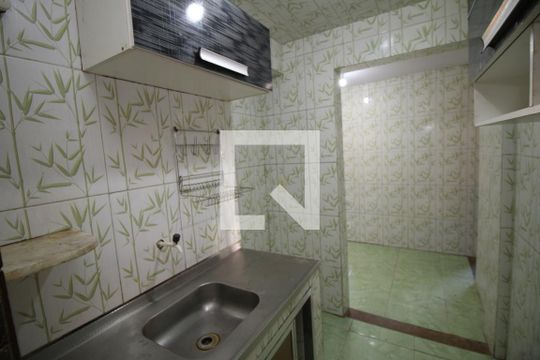 Cozinha de apartamento para alugar com 3 quartos, 56m² em Penha Circular, Rio de Janeiro