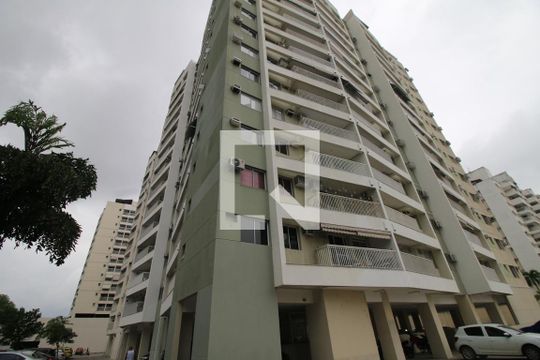 Fachada do bloco de apartamento à venda com 3 quartos, 121m² em Vicente de Carvalho, Rio de Janeiro