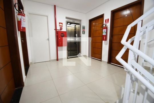 Hall de entrada de apartamento para alugar com 2 quartos, 55m² em Vila Industrial (campinas), Campinas