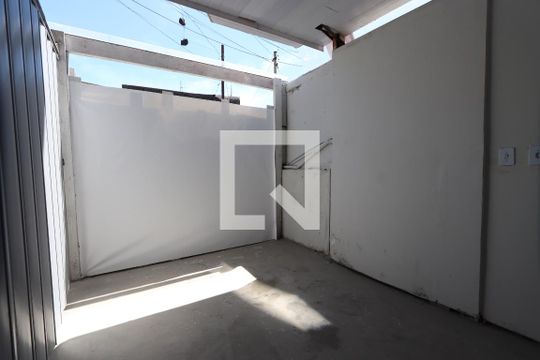 Quintal de casa para alugar com 1 quarto, 42m² em Parque Santo Antônio, São Paulo