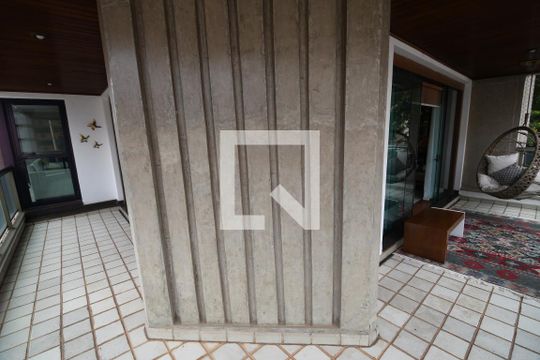 Sala - Sacada de apartamento à venda com 4 quartos, 306m² em Cambuí, Campinas