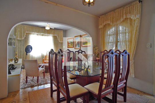 Sala de Jantar de casa à venda com 3 quartos, 250m² em Sarandi, Porto Alegre