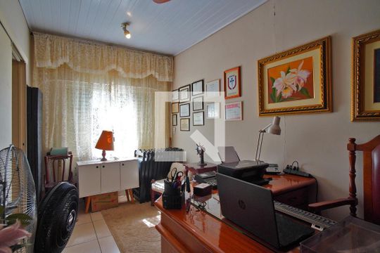 Escritório de casa à venda com 3 quartos, 250m² em Sarandi, Porto Alegre