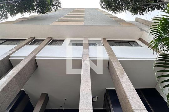 Fachada de kitnet/studio à venda com 1 quarto, 35m² em Liberdade, São Paulo