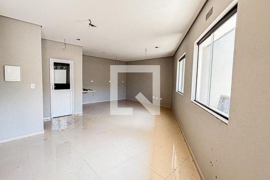 Casa à venda com 3 quartos, 106m² em Vila Curuçá, Santo André