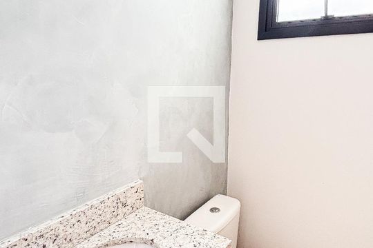 Lavabo de casa à venda com 3 quartos, 126m² em Vila Curuçá, Santo André