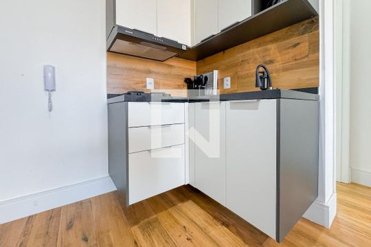 Cozinha de apartamento à venda com 1 quarto, 29m² em Vila Mariana, São Paulo