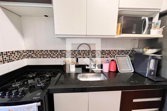 Cozinha e Área de Serviço de apartamento à venda com 2 quartos, 48m² em Cidade Satélite Íris, Campinas