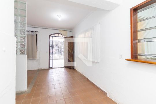 Quarto 1 de casa para alugar com 2 quartos, 100m² em Jardim Sao Carlos (zona Leste), São Paulo
