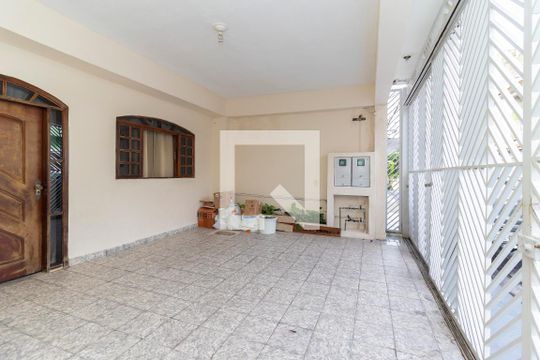 Garagem de casa para alugar com 2 quartos, 100m² em Jardim Sao Carlos (zona Leste), São Paulo
