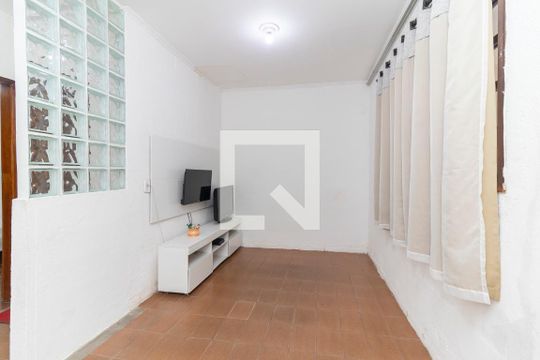 Casa para alugar com 2 quartos, 100m² em Jardim Sao Carlos (zona Leste), São Paulo